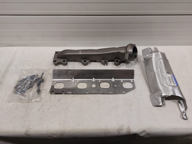 Exhaust Manifold Kit